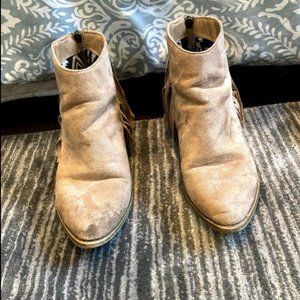 Tan Suede ankle boots Size 6 Girls